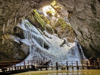 Ghetarul de la Scarisoara